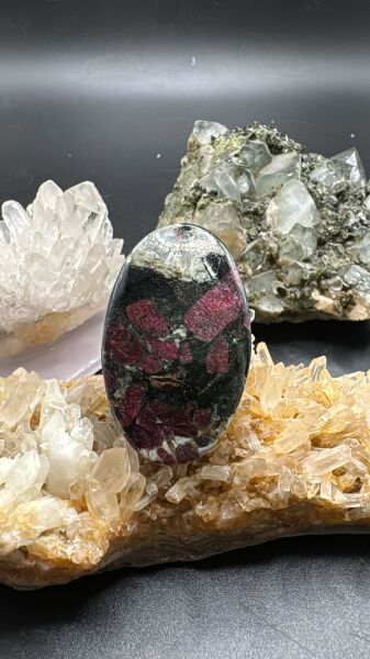 45.95ct 41.9x25.3 mm Natural Eudolite Stone