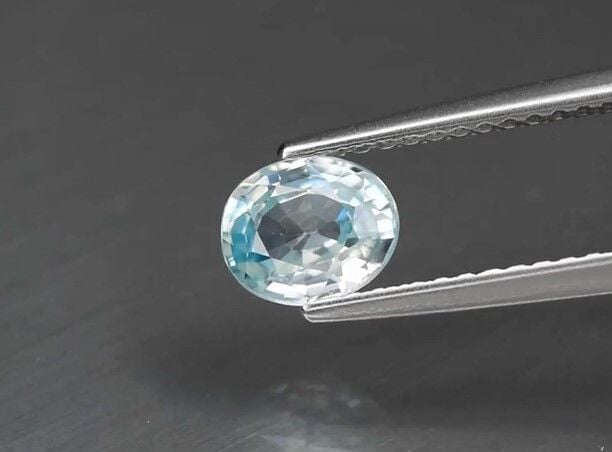 1.05ct 6.2x5mm VS Oval Natural Gentle Heat Blue Zircon, Cambodia
