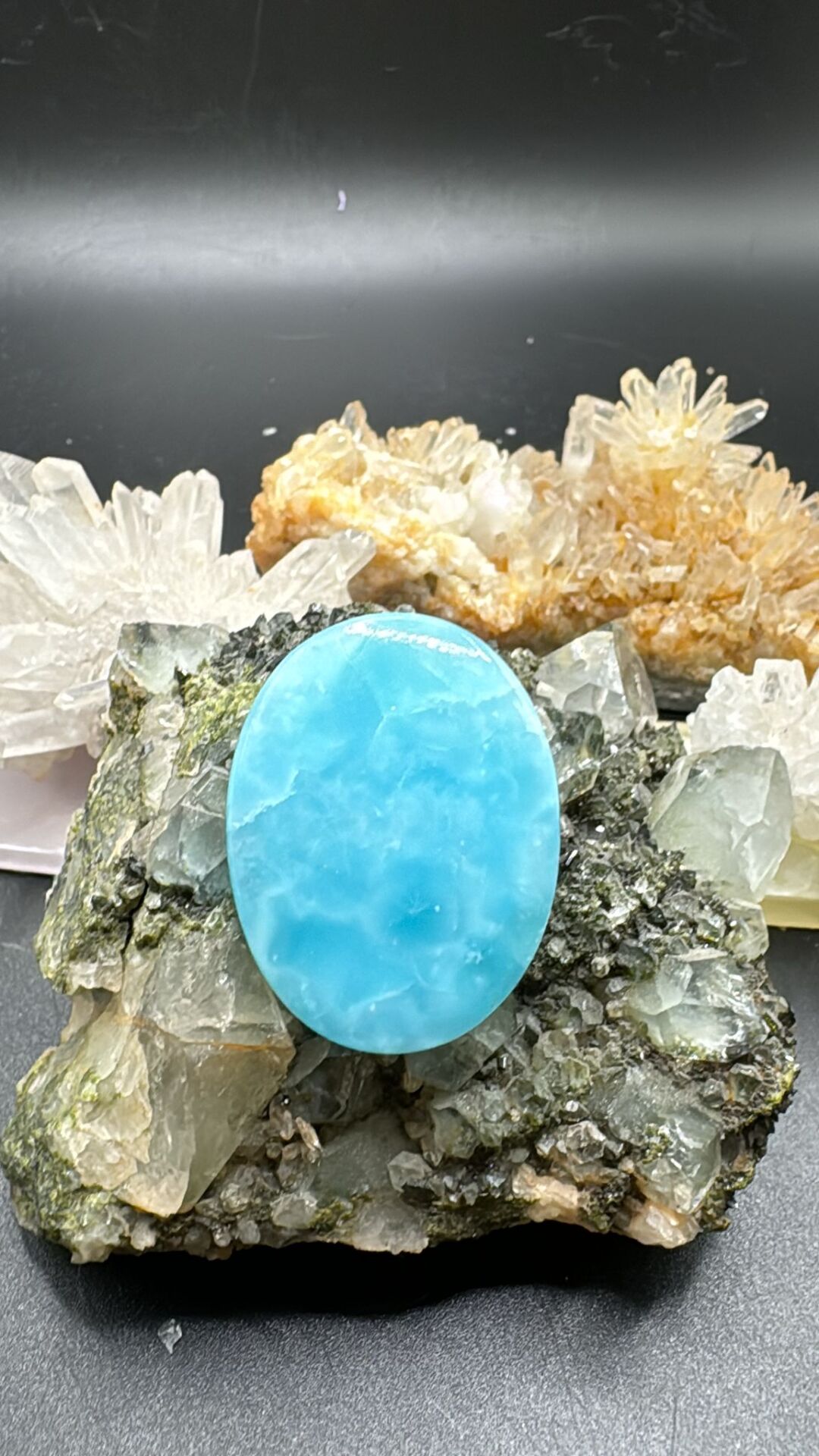 47.25ct 35.41x27.15mm Natural Hemmimorfite