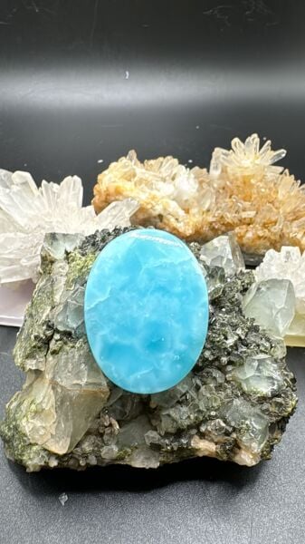 47.25ct 35.41x27.15mm Natural Hemmimorfite