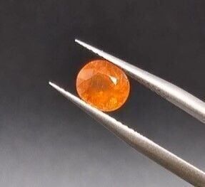 1.63ct 7.2x6.3mm Oval Natural Spessartite Garnet
