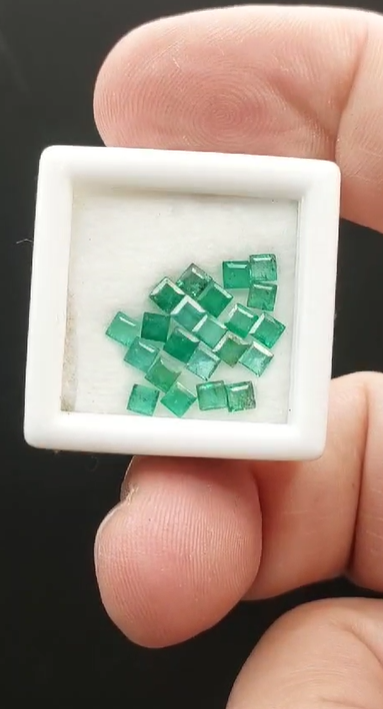 2.65ct 2.6x2.6mm Lot Square Natural Emerald Zambia