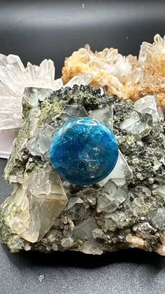 25.00ct 20.36x20.21mm Natural Apatit