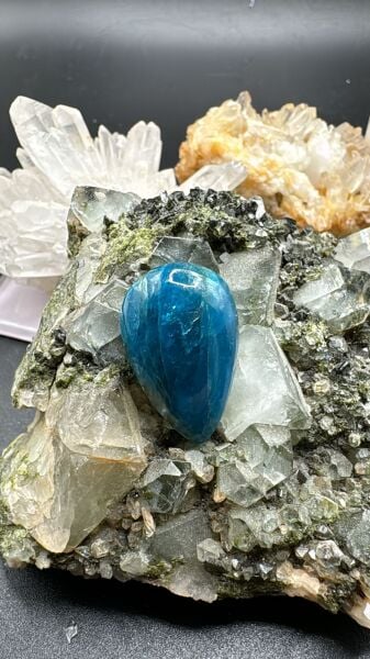 19.90ct 23.75x14.82mm Natural Apatit