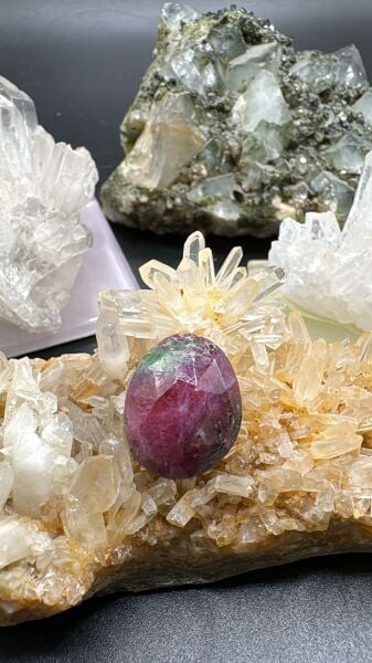 12.90ct 18.05x14.60mm Natural Zuby Zoisite