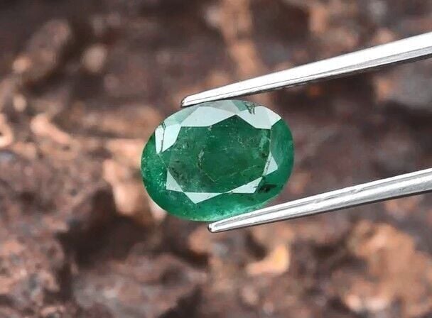 1.84ct 8.8x6.6mm Oval Natural Green Emerald, Zambia