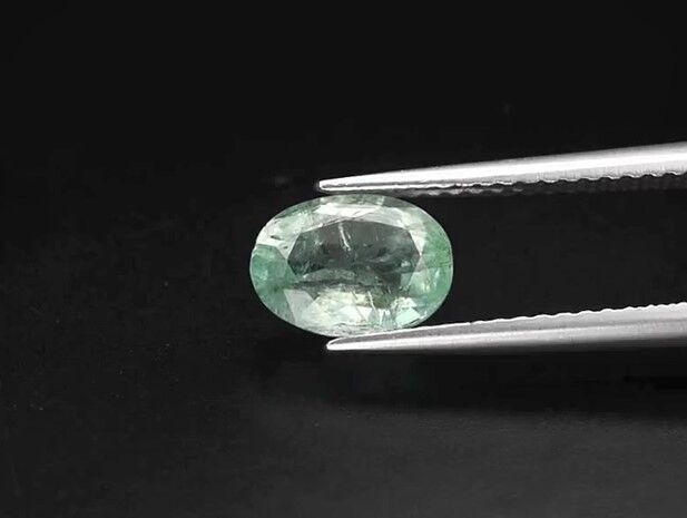 1.18ct 8x5.8mm Oval Green Emerald, Ethiopia