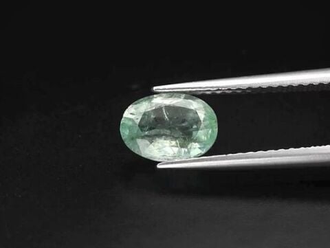 1.18ct 8x5.8mm Oval Green Emerald, Ethiopia