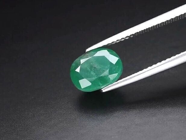 2.44ct 9x7mm Oval Green Emerald, Zambia