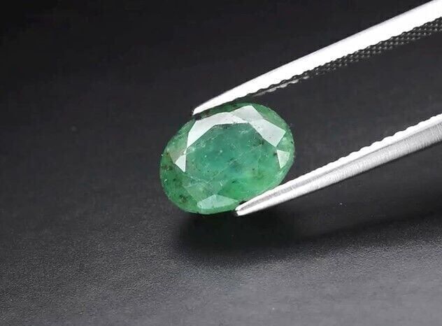2.55ct 9.6x7.2mm Oval Green Emerald, Zambia