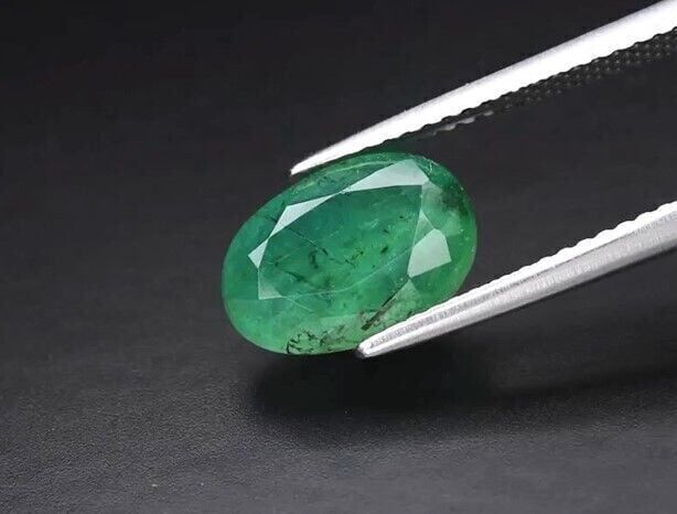 2.88ct 10.6x7.5mm Oval Natural Green Emerald, Zambia