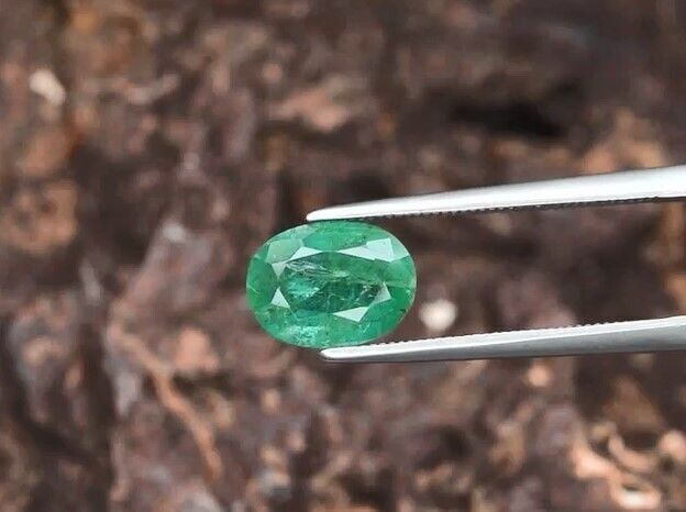 1.64ct 9x6.7mm Oval Green Emerald, Zambia
