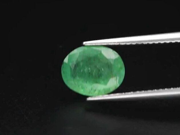 2.15ct 9.4x7.5mm Oval Green Emerald, Ethiopia