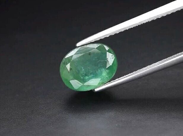 2.37ct 9.6x7.2mm Oval Green Emerald, Zambia