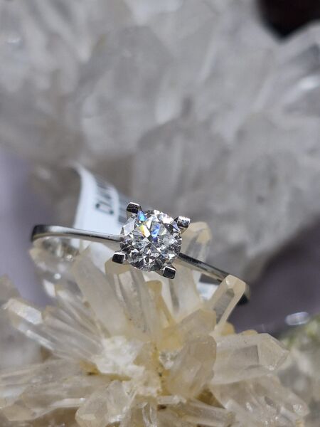 0.46ct H/SI2 Round Tek Taş Pırlanta Yüzük - HRD Sertifikalı