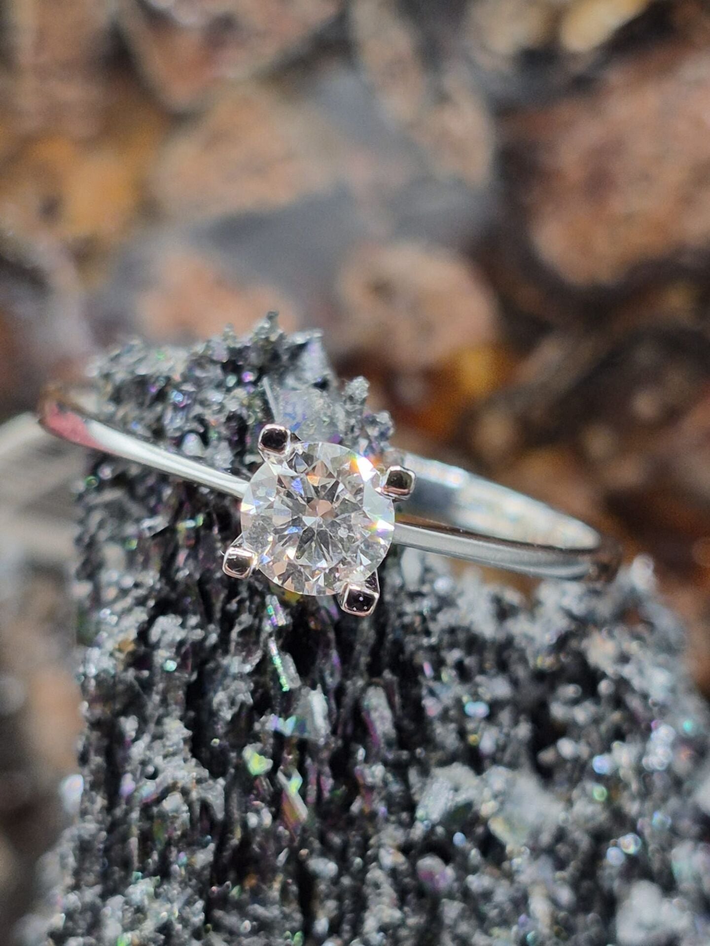 0.31ct H/SI2 Round Tek Taş Pırlanta Yüzük - HRD Sertifikalı