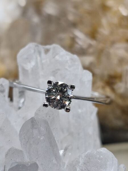 0.34ct H/SI2 Round Tek Taş Pırlanta Yüzük - HRD Sertifikalı