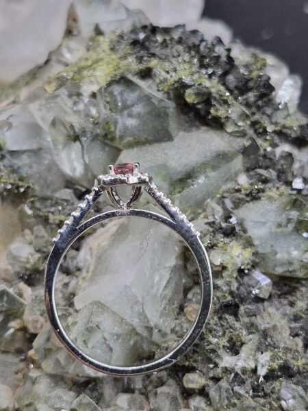 0.41ct H/SI2 Round Tek Taş Pırlanta Yüzük - HRD Sertifikalı