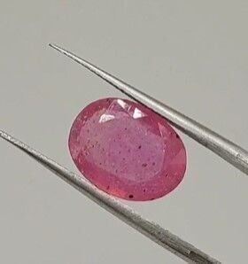 5.25ct 11.9x8.7mm Oval Natural Ruby ( Heated Glass Filling)