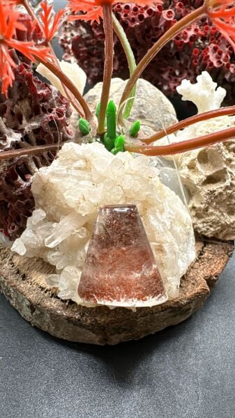 38.10ct 27.8x19.5 mm Natural Garden Quartz