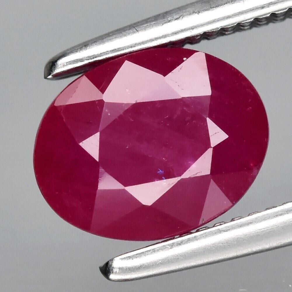 1.08ct 6.7x5.2mm Oval Purplish Red Ruby Gemstone Mozambique Heated