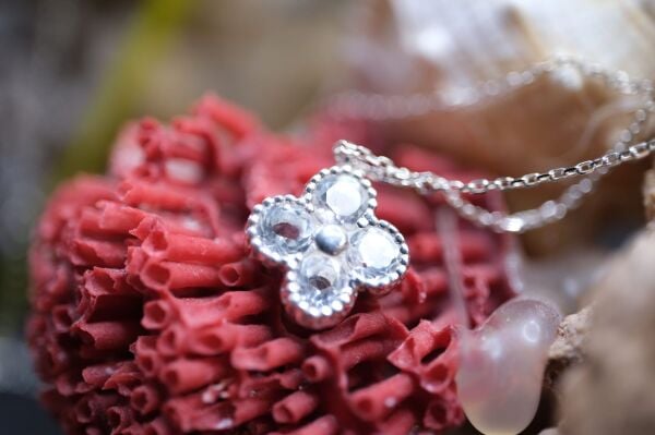 0.56ct Natural Beyaz Topaz (Unheated) Gümüş Kolye