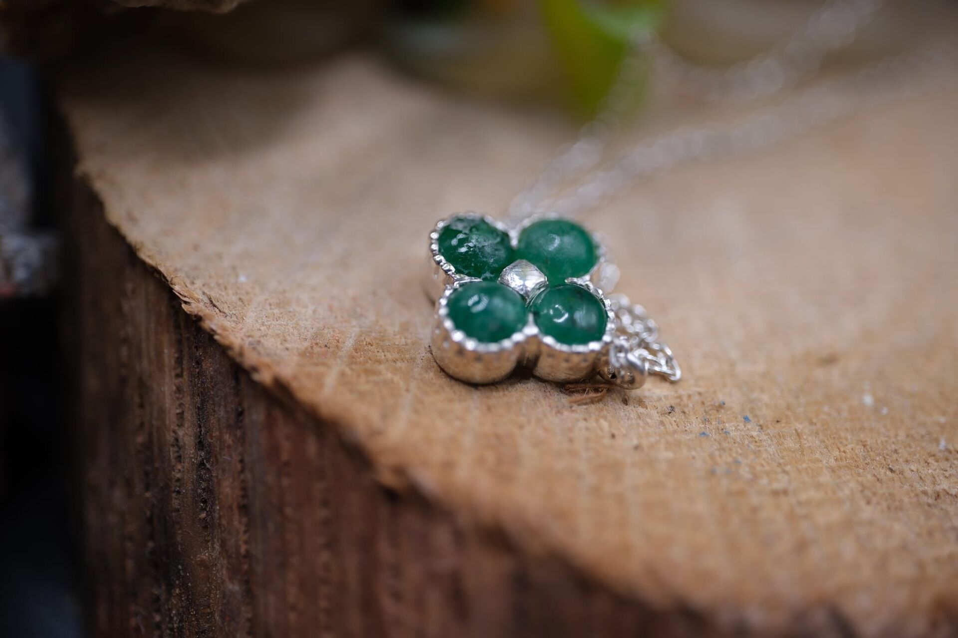 0.86ct Natural Zambiya Zümrüt (Unheated) Gümüş Kolye