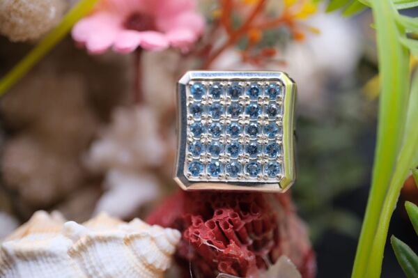 2.70ct Natural Blue Topaz ve 0.25ct Natural Spinel Taşlı Alaşımlı Kararmaz Gümüş Erkek Yüzük