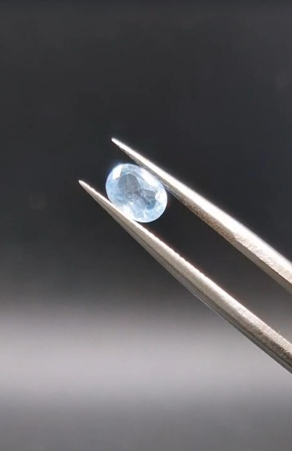 0.83ct 6.4x4.8mm Oval Natural Unheated Blue Aquamarine