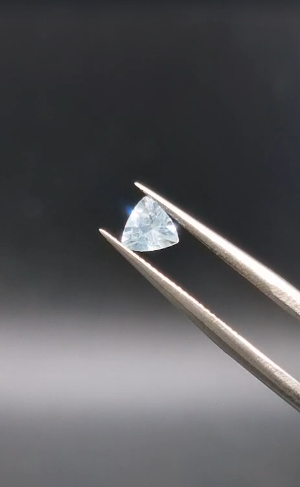 0.36ct 4.9mm Trillion Natural Unheated Blue Aquamarine