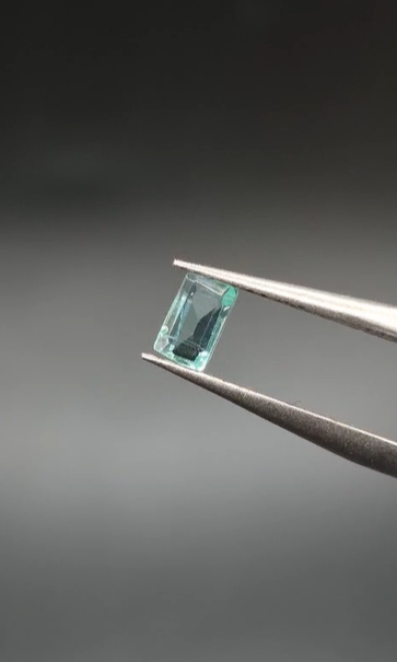0.43ct 5.1x3.1mm VS  Octagon Natural Emerald