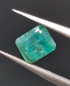 2.72ct 8x7mm Octagon Natural Emerald