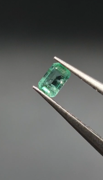 0.22ct 4.4x2.8mm Octagon Natural Emerald