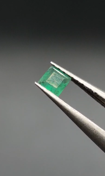 0.16ct 3.4mm Square Natural Emerald