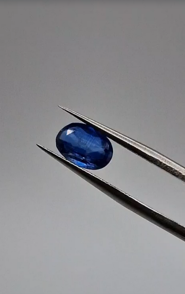 1.44ct 8.8x6mm Oval Natural Untreated Blue Kyanite