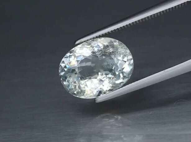 3.85ct 11.7x9mm Oval Natural Unheated Greenish Blue Aquamarine, Mozambique