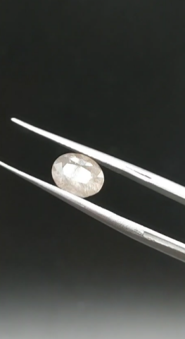 1.35ct 7.7x6.3mm Oval Natural Diaspor ( Sultanite)