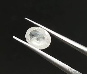 1.00ct 7.2x5.7mm Oval Natural Diaspor ( Sultanite)