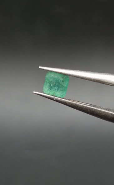 0.43ct 4mm Square Natural Emerald