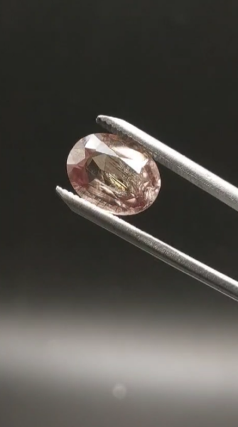 5.00ct 12.4x9.5mm Oval Natural Red Diaspore ( Sultanite )