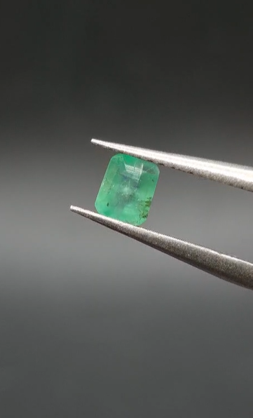 0.42ct 4.5x4mm Octagon Natural Emerald