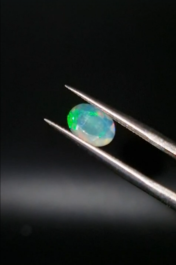 0.67ct 7.9x6.1mm Oval Natural Faceted Ethiopian Opal