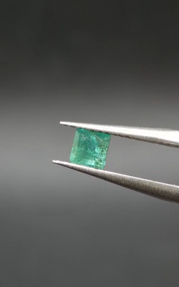 0.41ct 4mm Square Natural Emerald