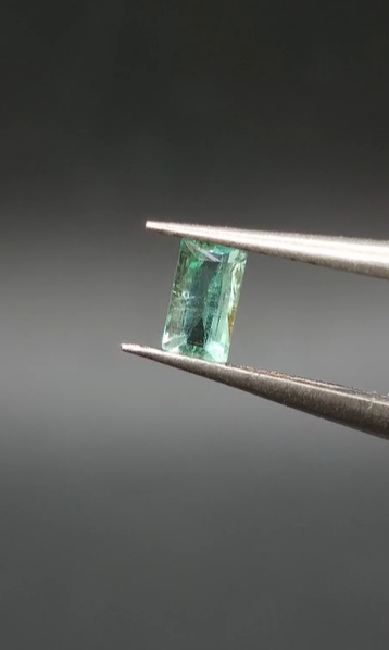 0.34ct 5.1x3mm VS Octagon Natural Emerald