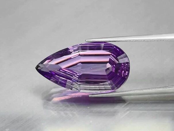 11.69ct 22.5x12mm VVS Pear Concave Natural Unheated Purple Amethyst, Uruguay