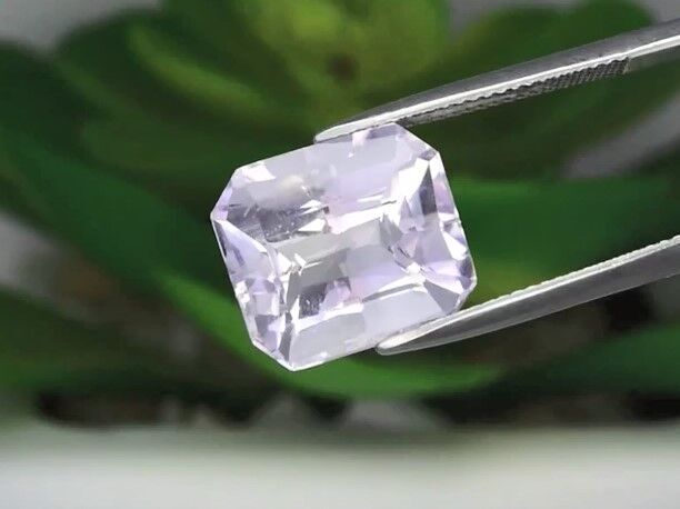 11.70ct 14x12.2mm VS Octagon Natural Unheated Purple Amethyst, Brazil