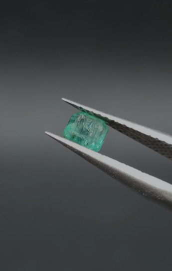 0.51ct 4.5mm Square Natural Emerald
