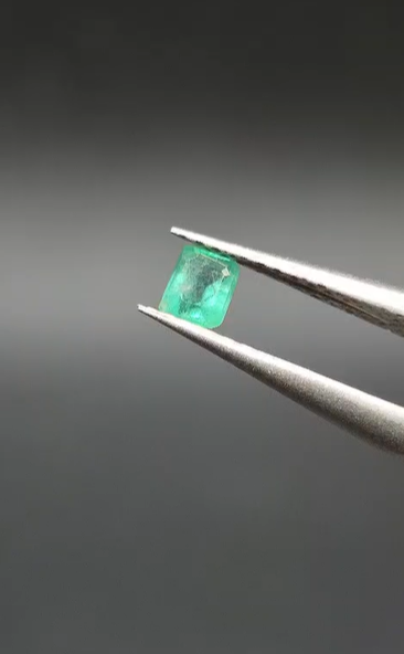 0.16ct 3.8x3mm Octagon Natural Emerald