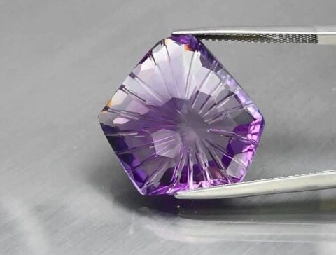 21.72ct 20x18.7mm VVS Fancy Natural Unheated Purple Amethyst Uruguay, Big!