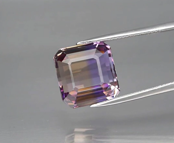 13.99ct 13.5x12.8mm VVS Octagon Natural Untreated Yellow & Purple Ametrine